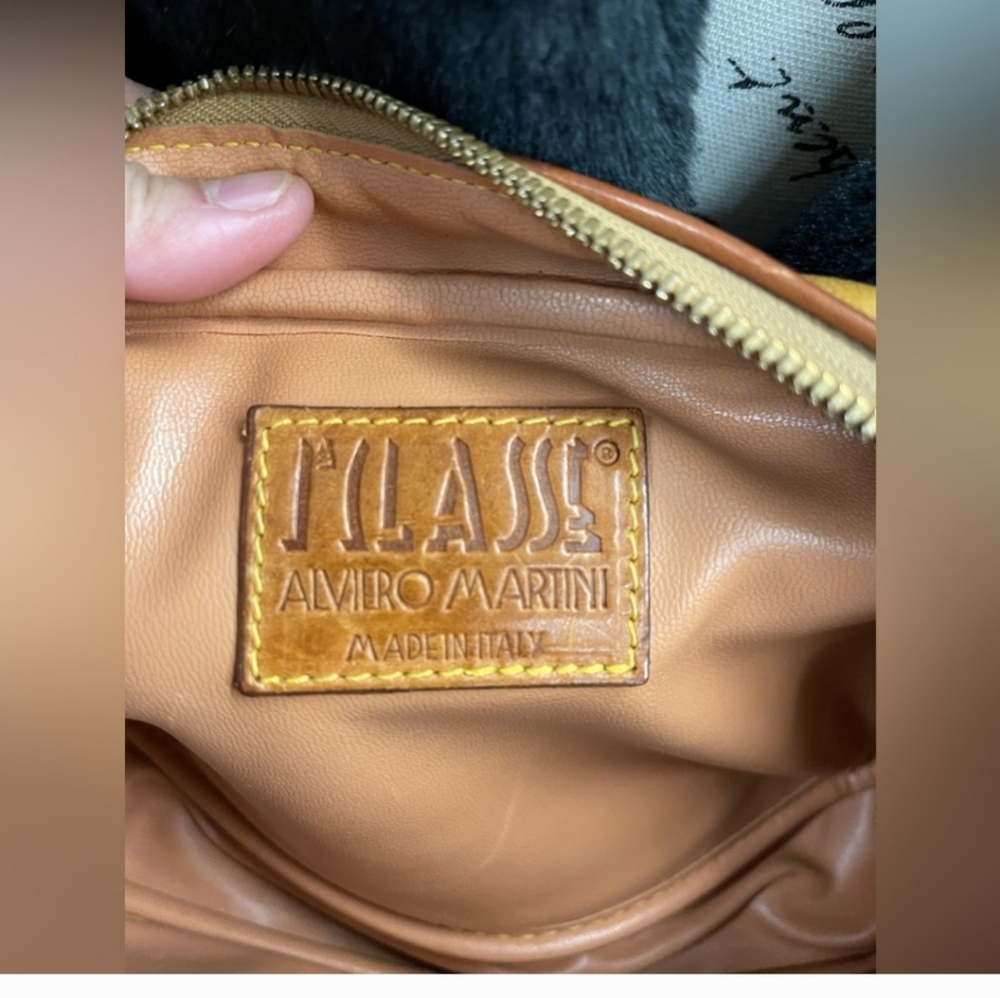 HOST PICK*Alviero Martini   Bag Luxury made in Italy ❤️ HOST PICK 3/15/24 ❤️ - Picture 5 of 12